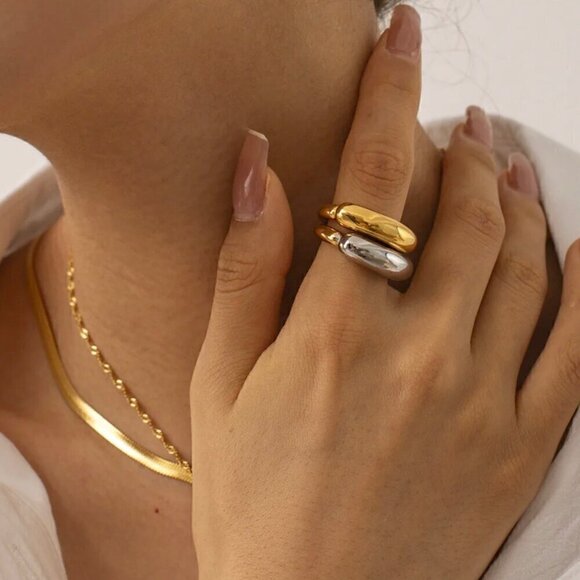 NWT 18K Gold Plated Minimalist Statement Chunky Ring Sz. 7 - Picture 2 of 16